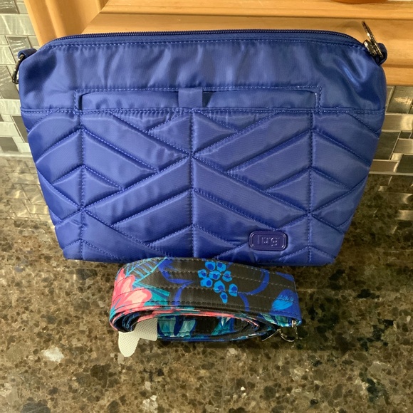 LUG FLARE - BLUE WITH RESORT BLACK LINING AND STRAP - Picture 2 of 6